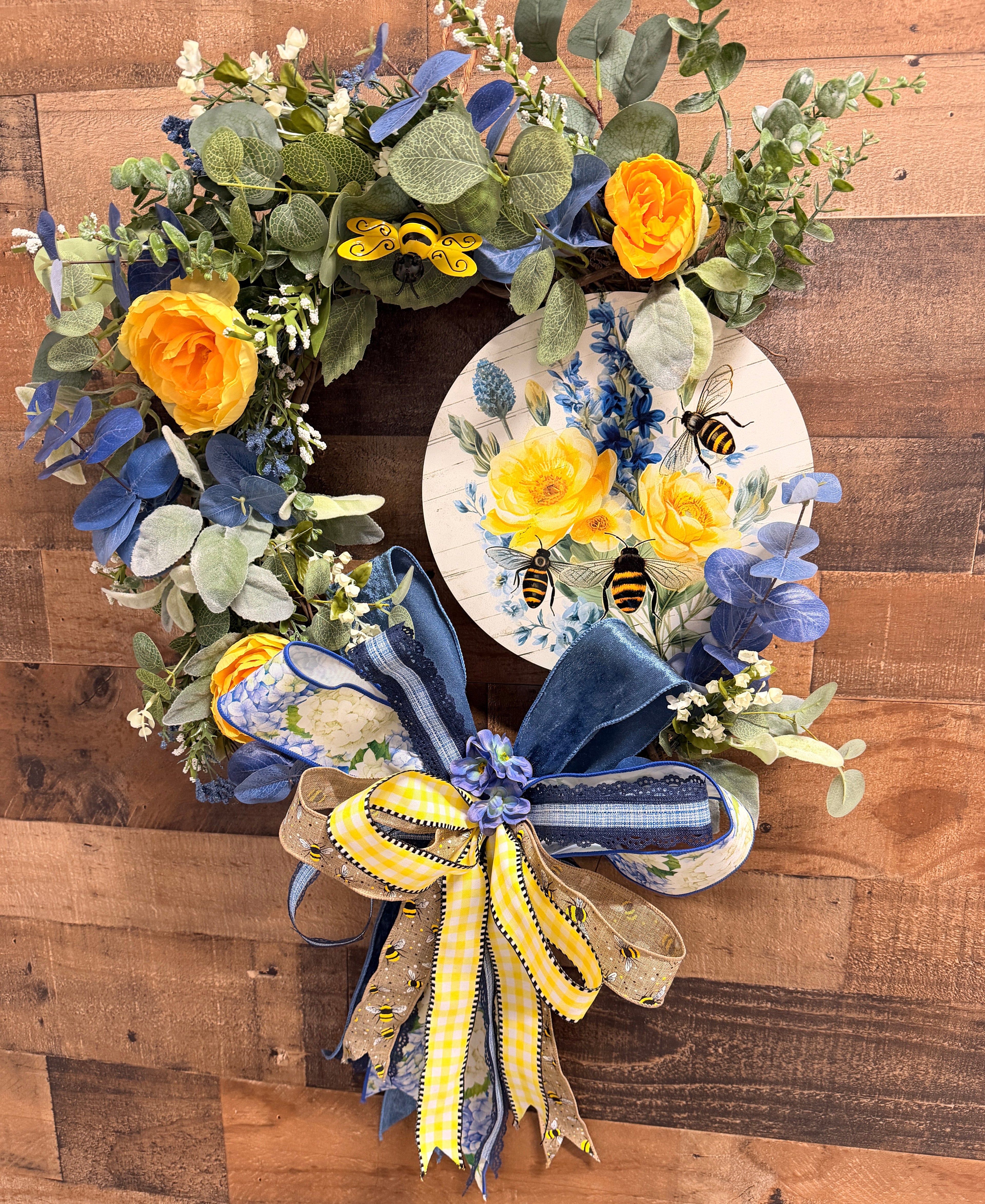 Bee wreath yellow and blue