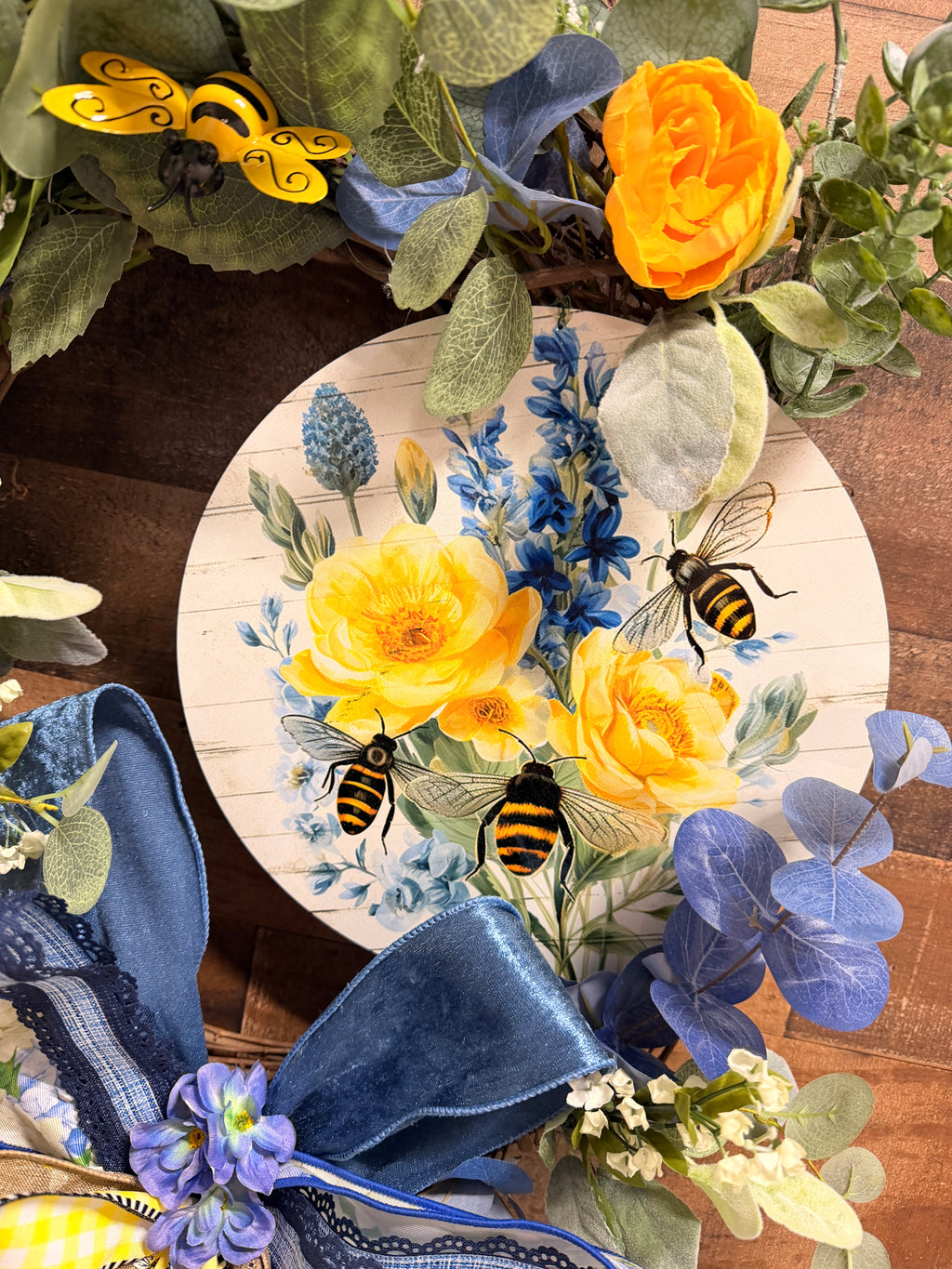 Bee wreath yellow and blue