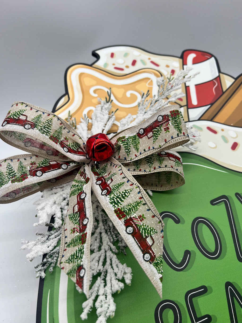 Oversized Christmas Mug Sign – Rustic Holiday Door Hanger – Cozy Kitchen Decor with Festive Bow